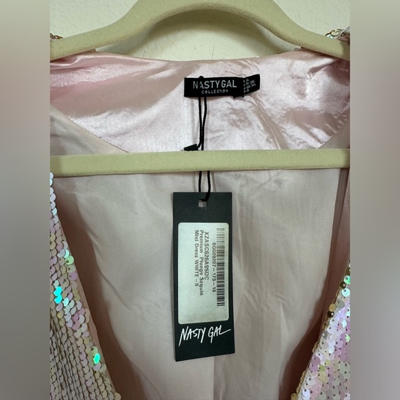 Nasty Gal | Premium Plunge Sequin Mini Dress | White | US 4 - Picture 5 of 7
